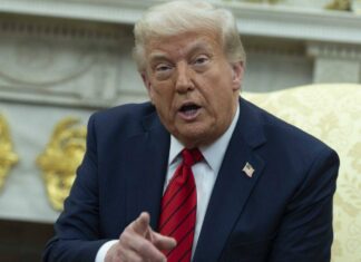 Trump, ABD Gemilerinin Panama ve Süveyş Kanallarında Ücretsiz Geçişini Talep Etti