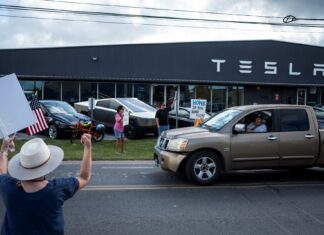 Tesla, Robotaksi Hizmetine Austin’de Temkinli Bir Adımla Başlıyor
